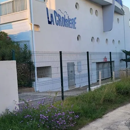 La Croisiere Vue Sur Les Bateaux Studio Climatise Parking Balcon Διαμέρισμα *