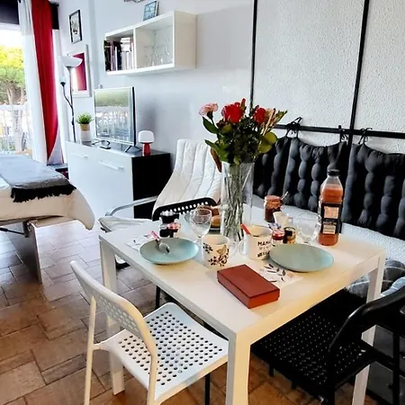 La Croisiere View Renovated Air-conditioned Parking Balco Apartment Le Grau-du-Roi